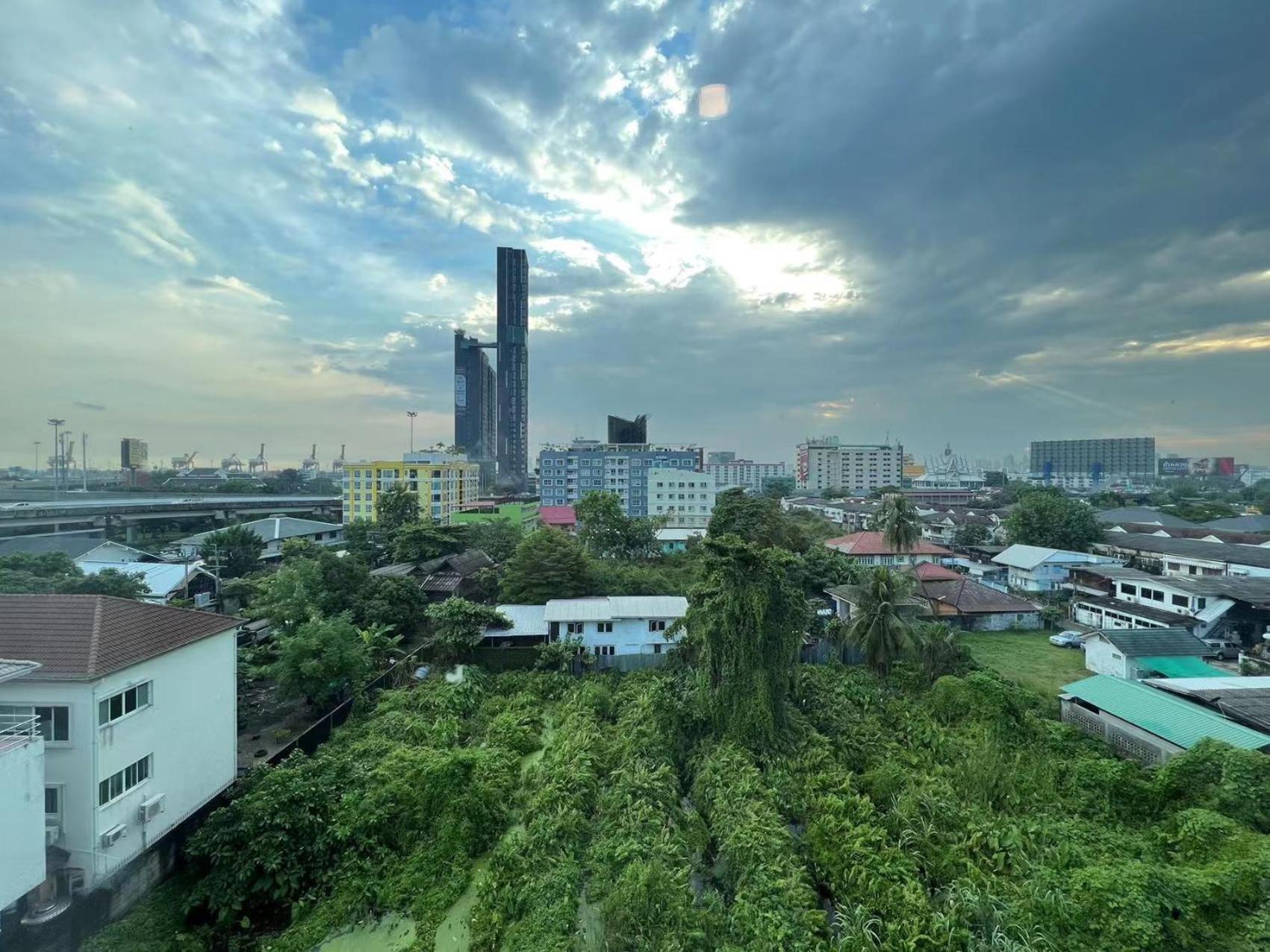 Moonlight Goddess Apartment Bangkok Exterior photo